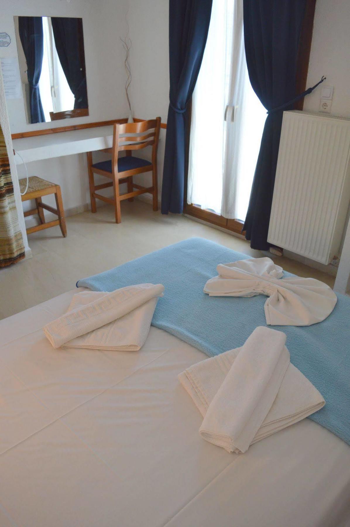 Mantraki Hotel Apartments Agios Nikolaos  Bagian luar foto
