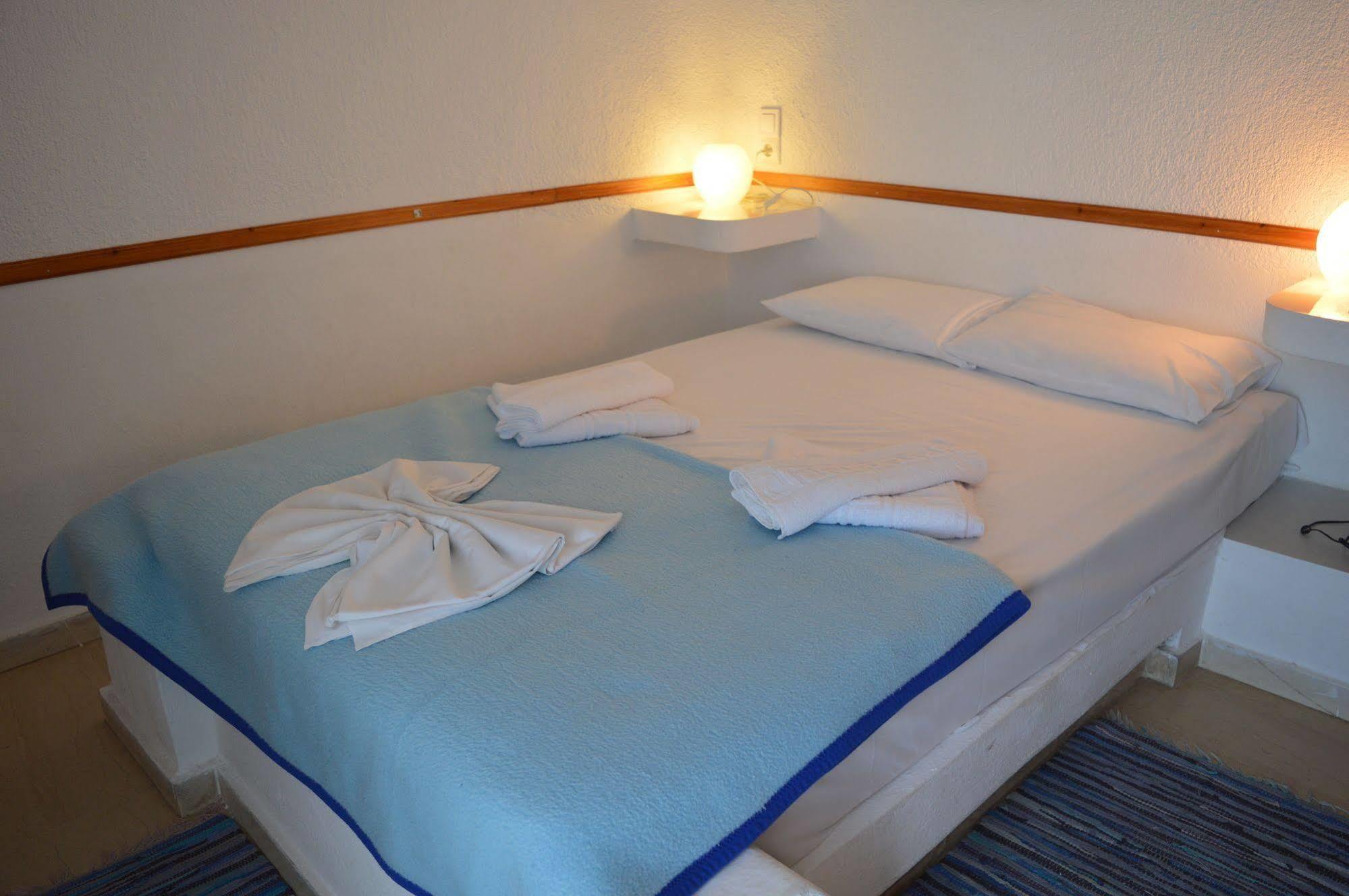 Mantraki Hotel Apartments Agios Nikolaos  Bagian luar foto